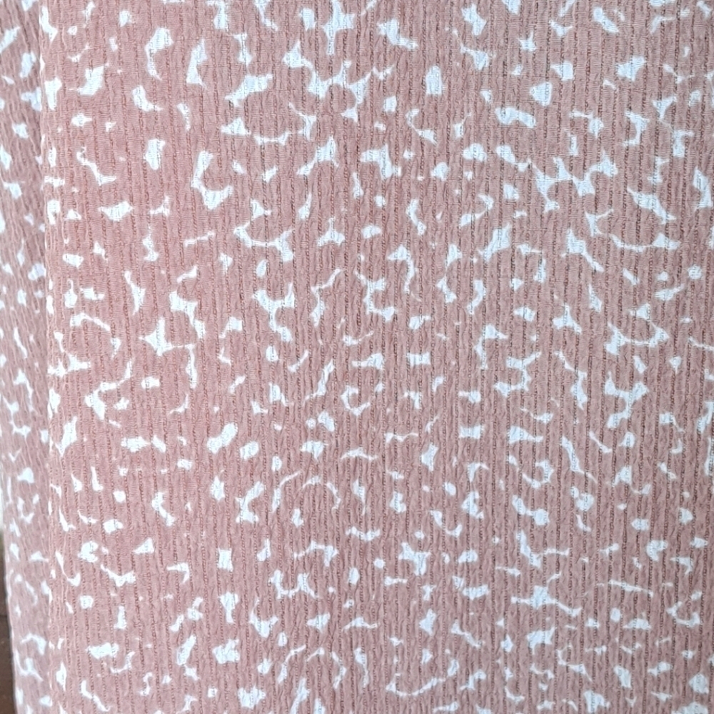 Reitmans Short Sleeve Blouse XL Dusty Pink and White Print Gathered Crew Neck - Picture 7 of 15